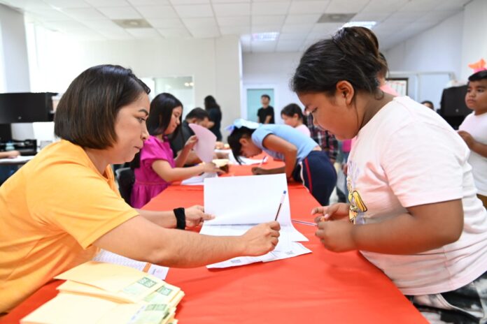 Prepara Desarrollo Social entrega de becas para estudiantes de nivel básico
